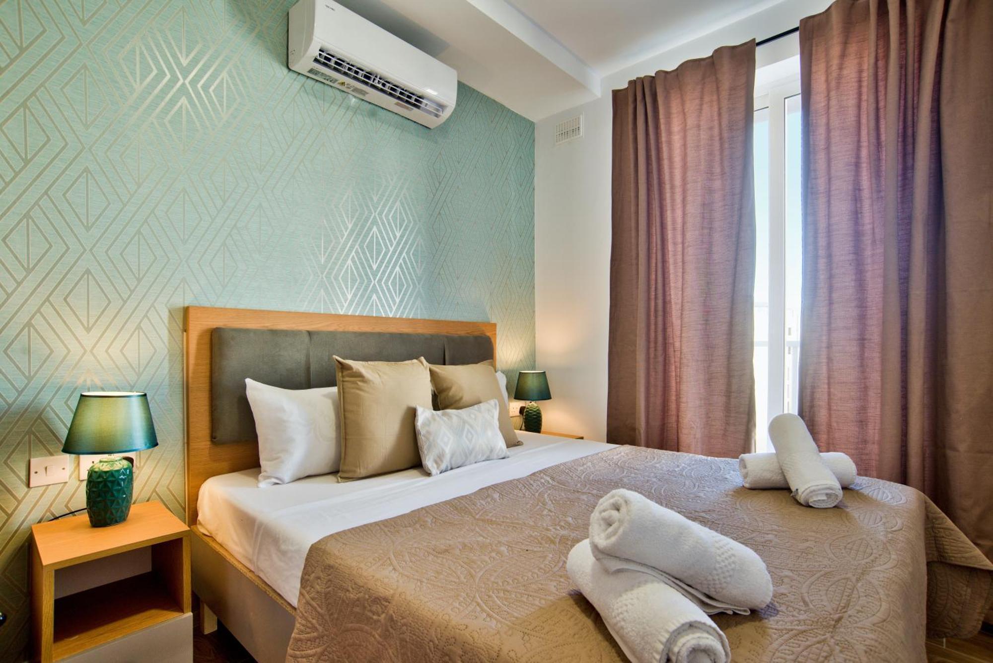 Sliema 2-Bedroom Central Apartments And Penthouse With Jacuzzi Buitenkant foto