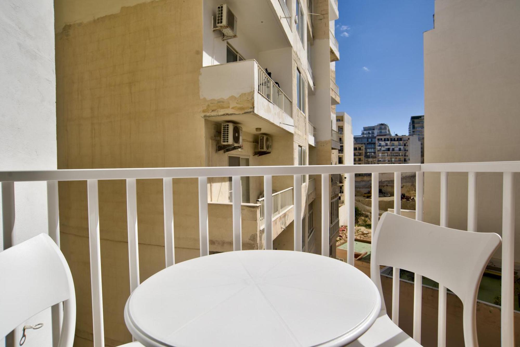 Sliema 2-Bedroom Central Apartments And Penthouse With Jacuzzi Buitenkant foto
